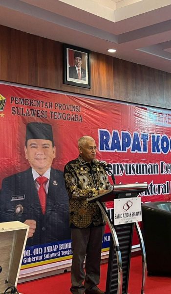 Ketgam : Sekda Sultra, H. Asrun Lio