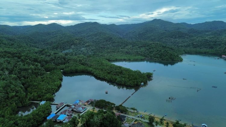 Kawasan Wisata Desa Waworaha Konawe.