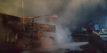 Satu Kios Ludes Dilahap Si Jago Merah di Mandonga Kendari