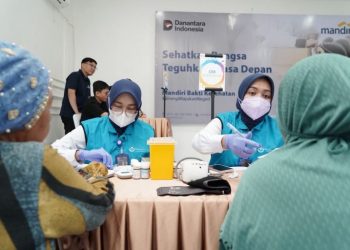 Rayakan HUT ke-27, Bank Mandiri Kendari Hadirkan ‘Mandiri Bakti Kesehatan’ di Lapulu