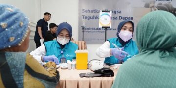 Rayakan HUT ke-27, Bank Mandiri Kendari Hadirkan ‘Mandiri Bakti Kesehatan’ di Lapulu