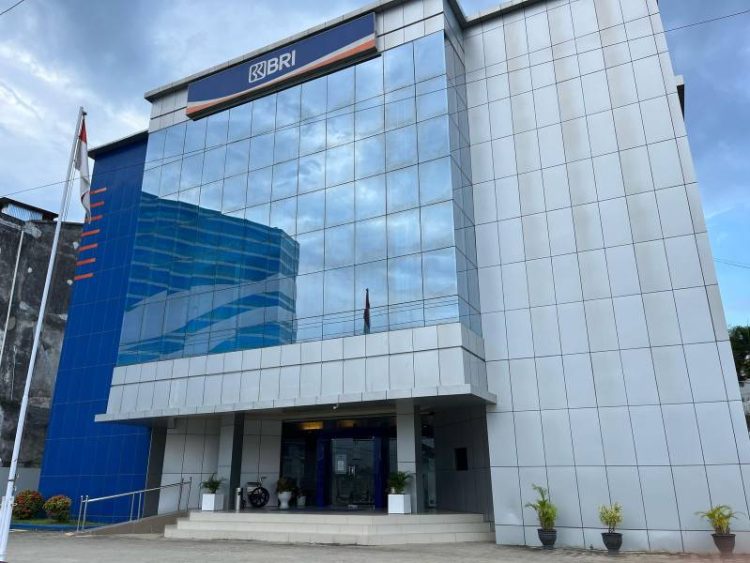 Kantor BRI KC Kendari Samratulangi. Foto: Hasmin Ladiga/Kendariinfo.