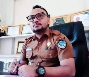 Bupati Adios Diserang, Pemkab Busel Menjawab: Kami Tidak Anti Kritik, Tapi Menolak Fitnah