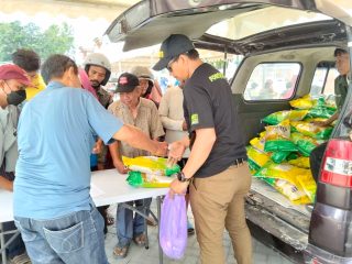Hari Ketiga Gerakan Pangan Murah, Warga Kendari Serbu Beras SPHP di Balai Kota