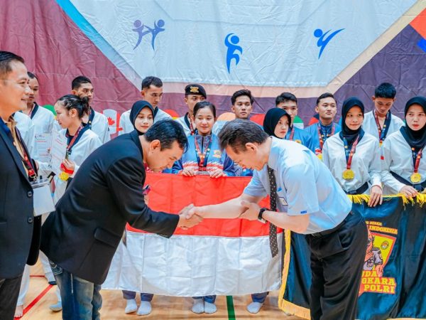 Polri Harumkan Nama Indonesia, Tim Taekwondo Garbha Presisi Juara Umum di Jepang