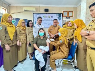 Dinkes Kendari Genjot Vaksinasi MR untuk Dokter Internship
