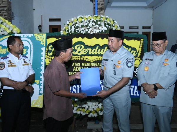 Jasa Raharja Serahkan Santunan kepada Ahli Waris Korban Kecelakaan Kereta di Bekasi