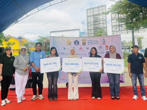BPJS Ketenagakerjaan Serahkan Santunan Ahli Waris Pekerja di Peringatan May Day 2026 di Kendari