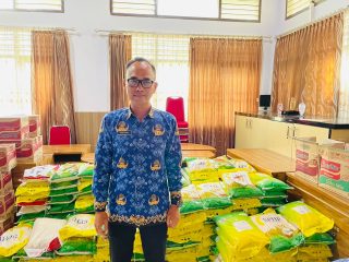 Bantuan Sosial Korban Banjir Masih Menumpuk di Kantor Dinsos Kendari, Kadis Angkat Bicara