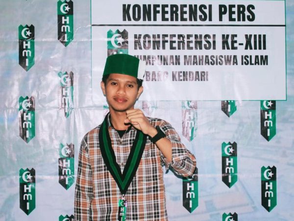 Sah! La Ode Sapinsyah Resmi Jadi Kapten Badko HMI MPO Sultra