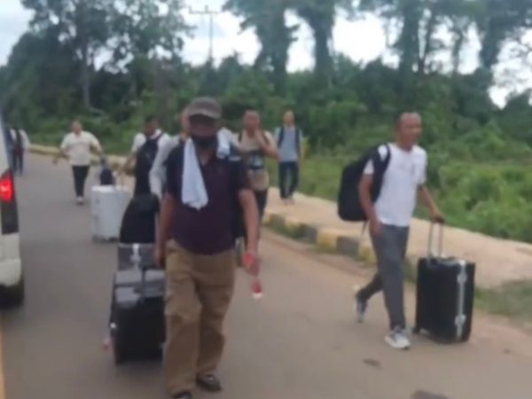 Viral! Puluhan TKA Datang ke Kolaka, Masyarakat Lokal Khawatir Kesempatan Kerja Menyempit