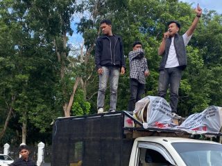 Nilai Penanganan Lamban, Massa Desak Polda Sultra Tetapkan Eks Sekwan Konut Tersangka Korupsi