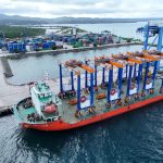 Pangkas Waktu Tunggu Kapal, Terminal Petikemas Kendari Operasikan Electric Rubber Tyred Gantry (E-RTG)