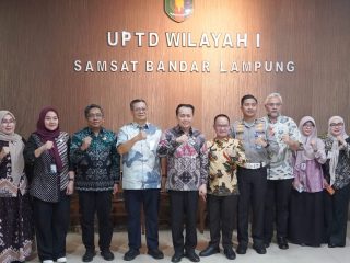Tingkatkan Pelayanan dan Pendapatan, Direktur Operasional Jasa Raharja Tinjau Samsat Rajabasa