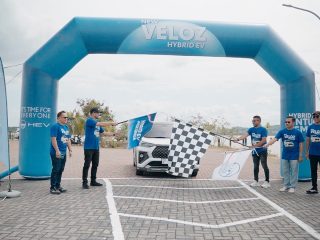 Toyota Gelar Veloz Hybrid EV Lintas Nusa 2.0: Jelajah Sulawesi, Buktikan Ketangguhan MPV Elektrifikasi