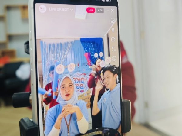 OJK dan Bank Sultra Gelar Live Instagram "OK BGT" Guna Meningkatkan Literasi Keuangan Anak Muda