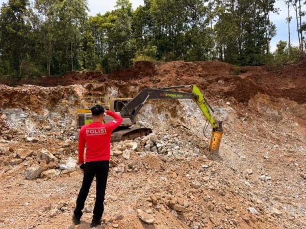 Polda Sultra Segel 3 Alat Berat dan Tahan Tersangka DD Terkait Tambang Ilegal di Desa Oko-Oko Kolaka