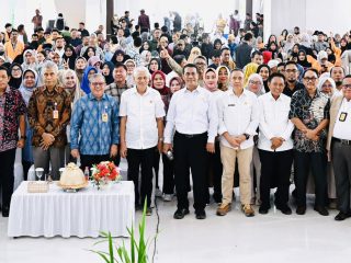 Mentan Amran Minta Mahasiswa Universitas Halu Oleo Punya Mental “Petarung”
