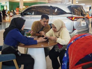Rupiah Tembus Rp18.016 per Dolar AS, Kalla Toyota Beri Proteksi Harga Lama Lewat "Juni Toyota Sale"