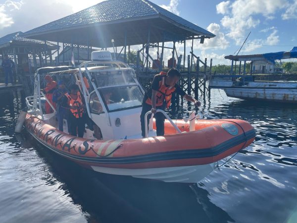Pencarian Hari Ke-4 Pemancing yang Jatuh dari Longboat di Perairan Lasalimu, Tim SAR Gabungan Bagi Dua Tim