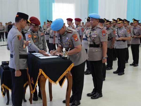 Rotasi Besar-besaran di Polda Sultra, Ini Daftar Pejabat Utama dan Kapolres Baru