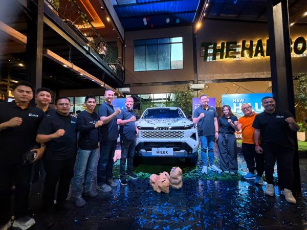 Lebih Tangguh dan Bertenaga, Toyota Resmi Luncurkan New Hilux Generasi Ke-9 dan Varian EV