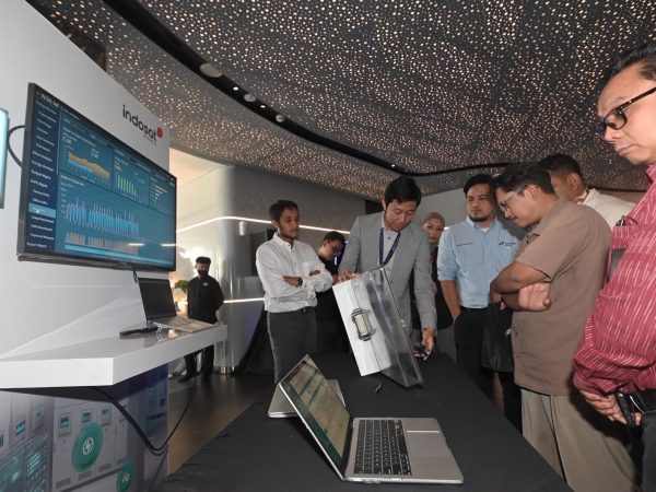 Indosat Meluncurkan Solusi Manajemen Energi Berbasis AI dan IoT 