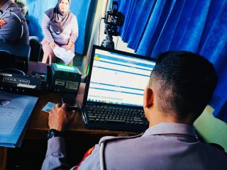 Ditlantas Polda Sultra Permudah Warga Wawonii Konawe Kepulauan Mengurus SIM