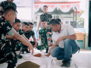 Wujudkan Ketahanan Pangan, PT Vale Gandeng Yonif 869 Taawu dalam Pelatihan Pertanian Sehat Ramah Lingkungan