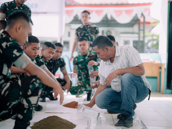 Wujudkan Ketahanan Pangan, PT Vale Gandeng Yonif 869 Taawu dalam Pelatihan Pertanian Sehat Ramah Lingkungan