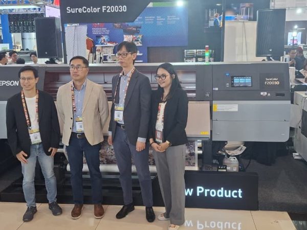Epson Perkuat Dominasi di Industri Tekstil Digital Lewat Printer Dye-Sublimation Generasi Terbaru SC-F20030