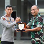 Kapolda Sultra Sambangi Lanud Halu Oleo, Tegaskan Sinergi TNI-Polri Jaga Stabilitas Keamanan
