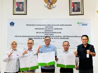 Dinas Sosial dan Perikanan Kendari Teken PKS dengan BPJS Ketenagakerjaan