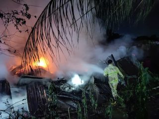 Dua Rumah dan Satu Motor Terbakar di Baruga Kendari, Penyebab Masih Diselidiki