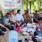 Sambangi Poktan di Kendari, Ketum Tani Merdeka Indonesia Upayakan Petani Dapat Bantuan Ayam Petelur dan Sumur Bor