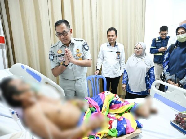 Pastikan Jaminan Perawatan Berjalan Baik, Direksi Jasa Raharja Tinjau Korban KMP Putri Yasmin di Rumah Sakit