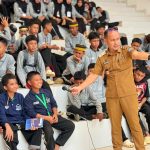 Cegah Cyberbullying dan Hoaks, Kadis Kominfo Kendari Bekali Siswa Sekolah Rakyat Literasi Digital