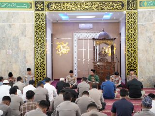 Binrohtal di Polda Sultra, Ustadz Abdul Gafar: Al-Qur'an Benteng Pencegah Penyimpangan dan Penyakit Masyarakat