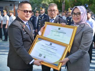 Pemkot Kendari Raih Dua Penghargaan Kemenkum RI, Kakanwil Sultra: Bukti Nyata Reformasi Hukum