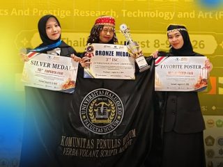 Mahasiswa Fakultas Hukum UHO Raih Prestasi di Kompetisi Internasional Thailand