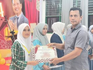 Siswi MTs Ummusabri Kendari Raih Juara 1 Gebyar PIK-R Remaja Vol. 6