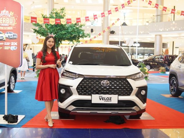 New Veloz Hybrid EV Dongkrak Penjualan Toyota di Segmen MPV Low