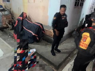 Polisi Untuk Masyarakat, Tim Perintis Polda Sultra Bantu Perempuan Sakit Maag Tengah Malam