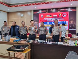 Polda Sultra Amankan 11 Orang dalam Operasi Pemberantasan Narkoba di Kampung Salo