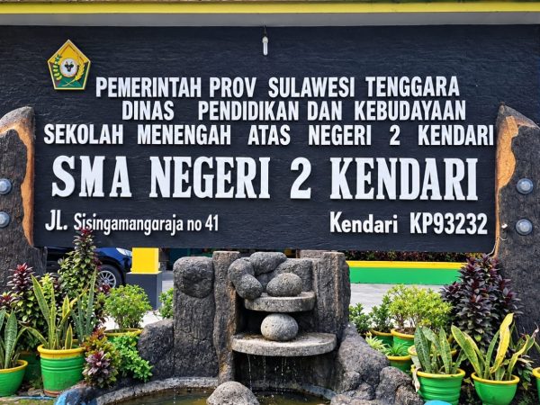 SMAN 2 Kendari Beri Klarifikasi Terkait Video Viral Dugaan Pungutan Siswa Pindahan