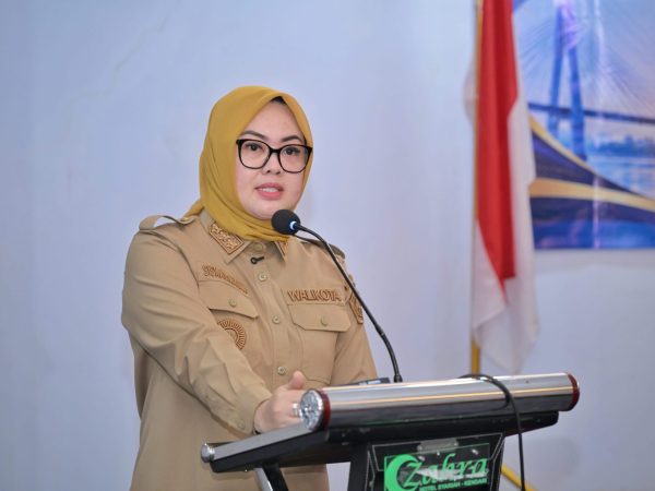 Wali Kota Kendari Soroti Kehadiran Kepala OPD dalam Bimtek Pengadaan Barang dan Jasa