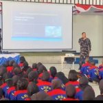 Danlanal Kendari Bekali Calon Taruna-Taruni SMKN 7 Kendari dengan Disiplin dan Cinta Tanah Air