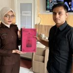 Ditreskrimsus Polda Sultra Serahkan Berkas Kasus Tambang Ilegal Anggota DPRD Sultra ke Kejati